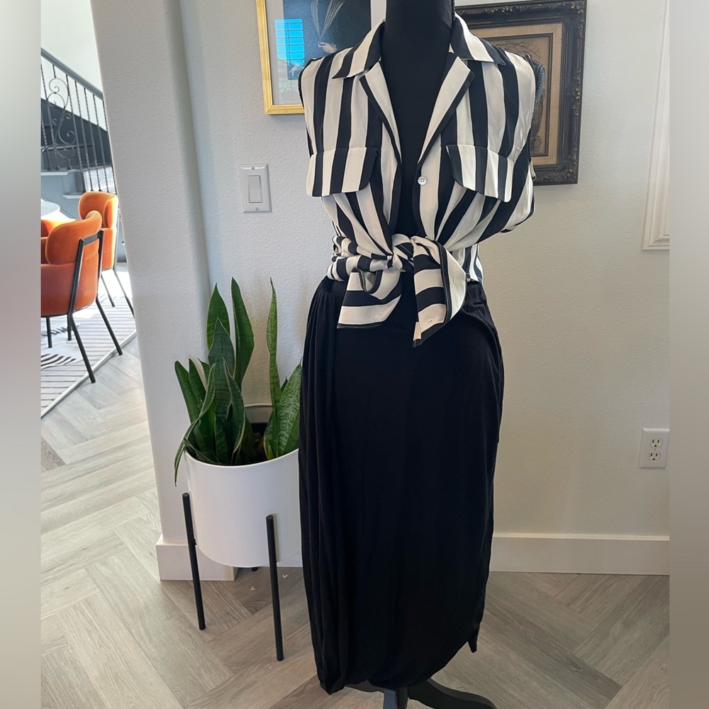 Elegant Black Women's Skirt